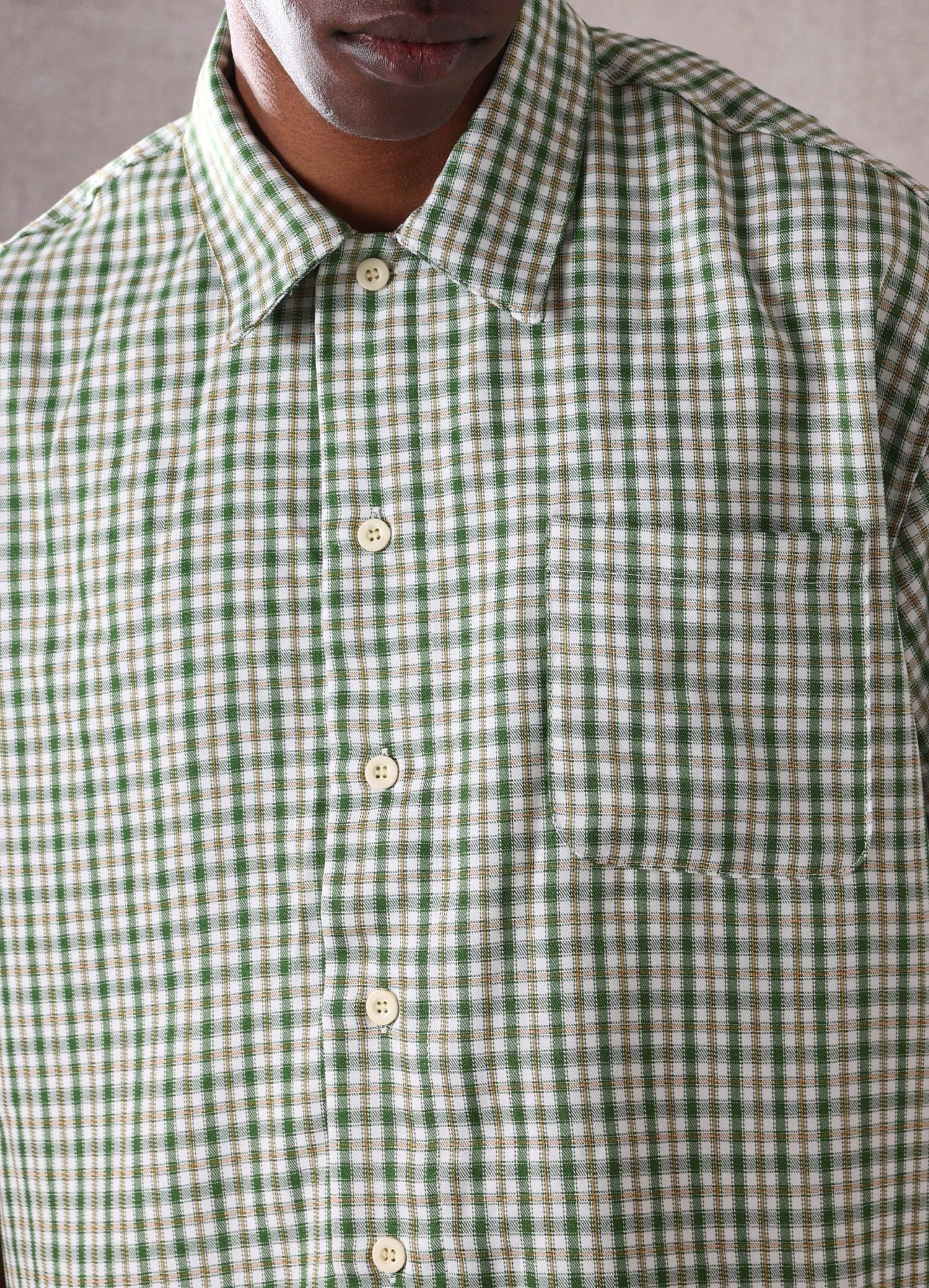 Boxy fit printed shirts